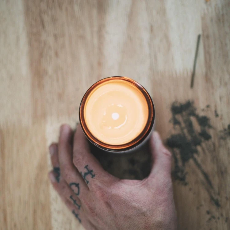 Shear Revival Świeca sojowa Candle.jpg