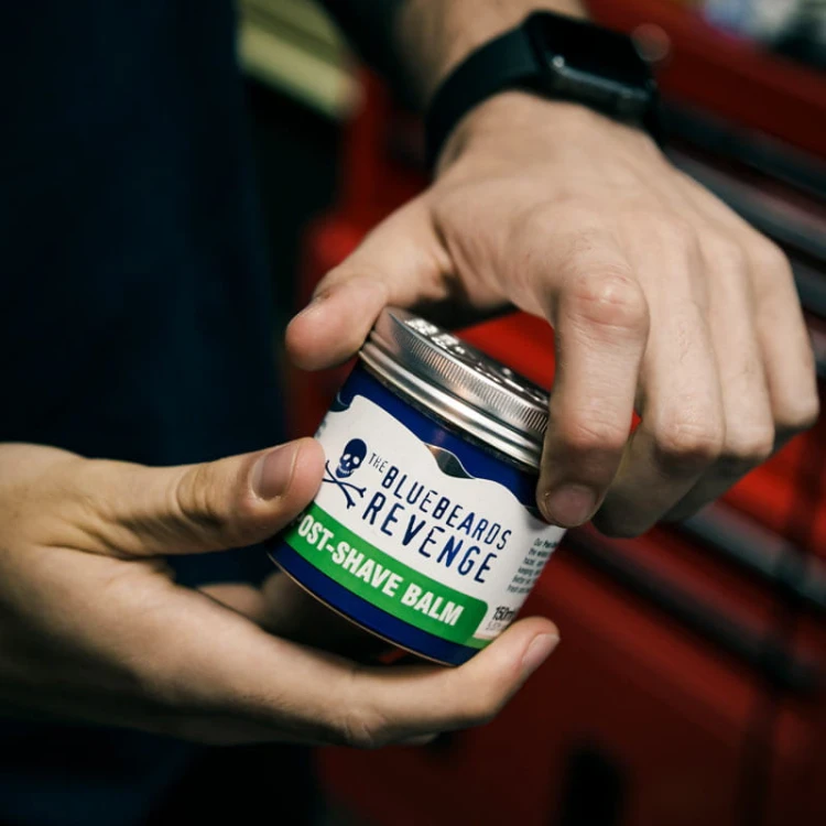 bluebeards-revenge-post-shave-balm-balsam-po-goleniu-3.jpg
