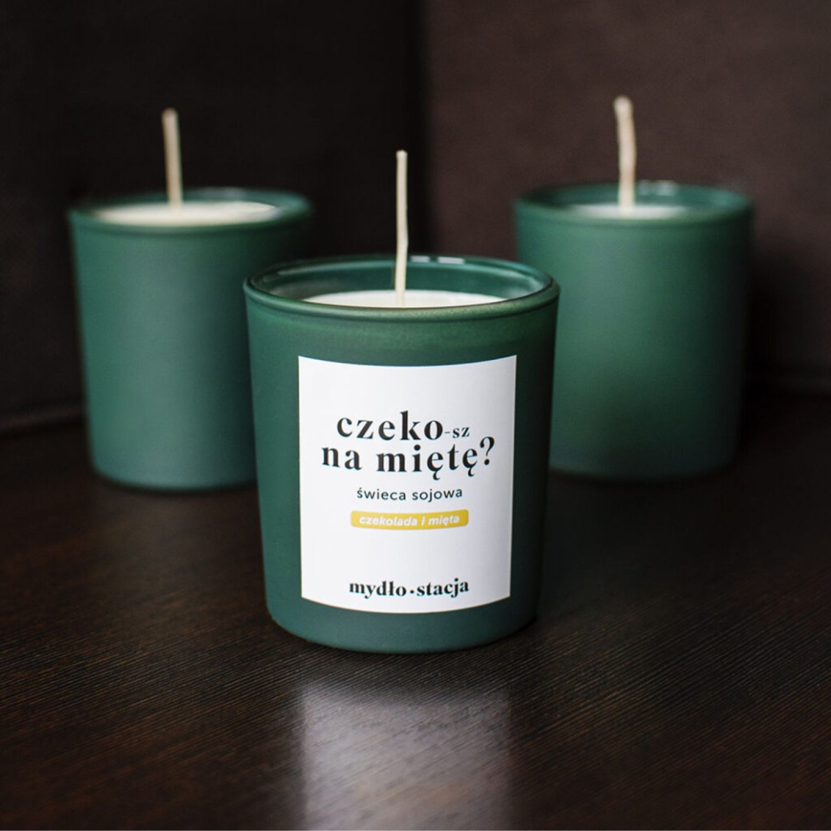 Mydłostacja Świeca sojowa CZEKO-sz NA MIĘTĘ? 150g.jpg
