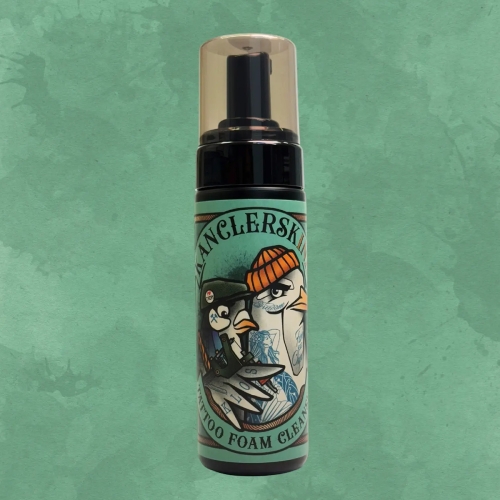 kanclerski-pianka-oczyszczajaca-do-swiezego-tatuazu-150-ml.jpg