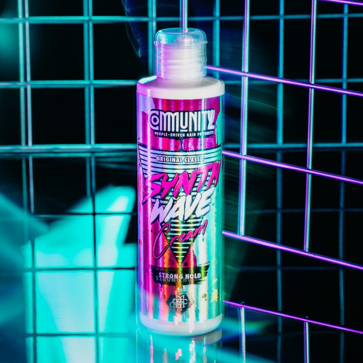 Community Cosmetics SynthWave Cream Matowy krem do włosów z mocnym chwytem 200m.jpg
