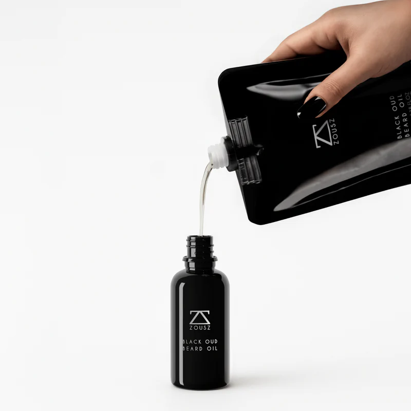 Zousz Black Oud Olejek do brody, woreczek uzupełniający 100ml.png.webp