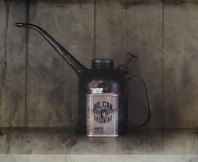 1634-ci-cibc_vintage_oil_can-copy